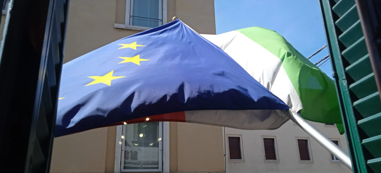 bandiera europa italia